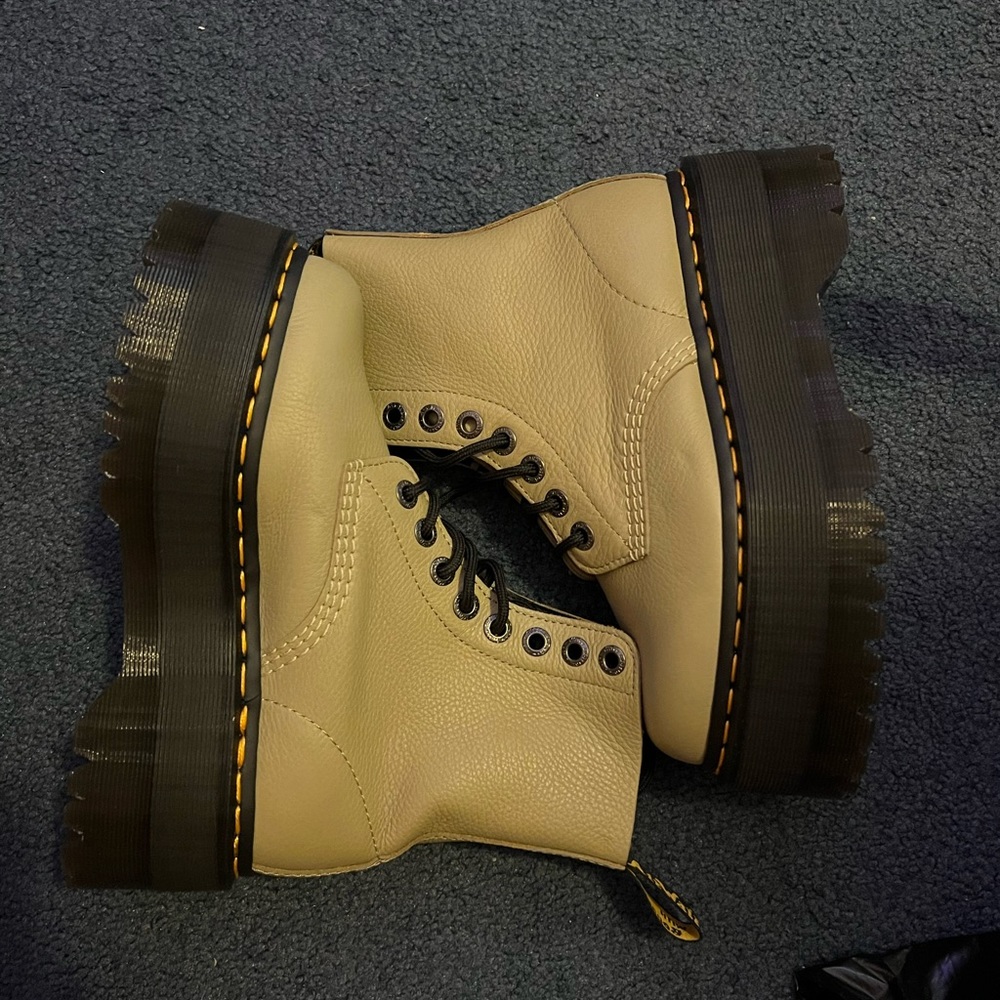 Brand New Green Dr Martens 1460 Max Platform Womens 6